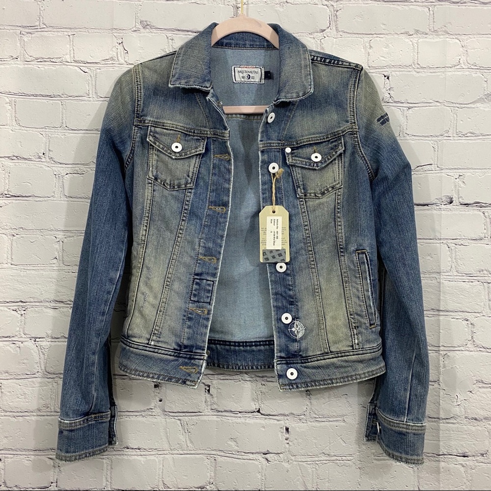 Arqueonautas NWT Jean Jacket Distressed